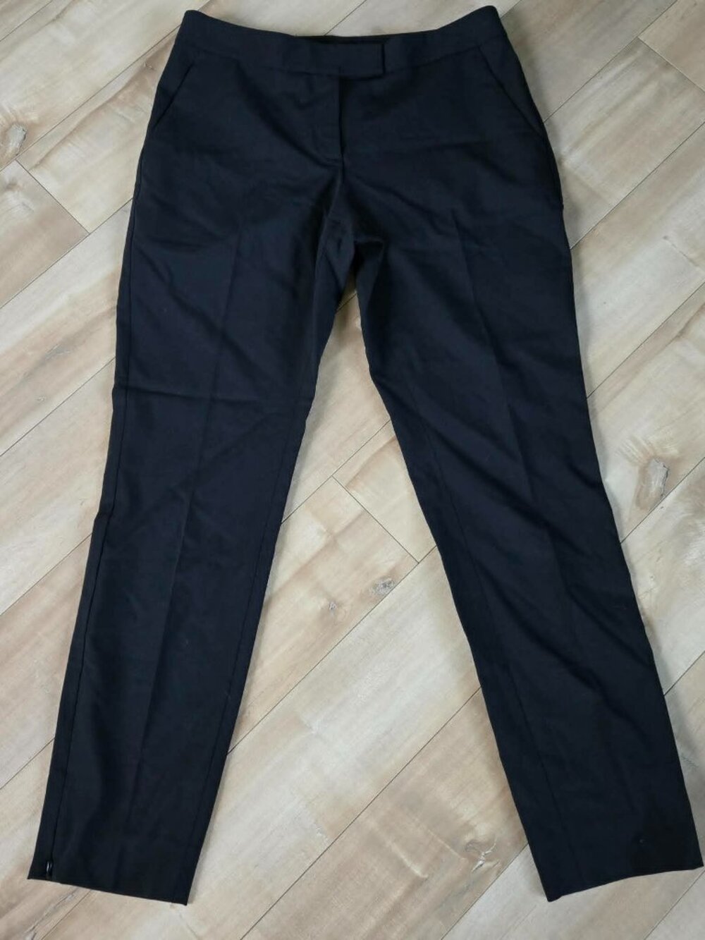 Theory Ibbey Z Sevona Virgin Wool Ankle Zip Trousers - Black, Size 4